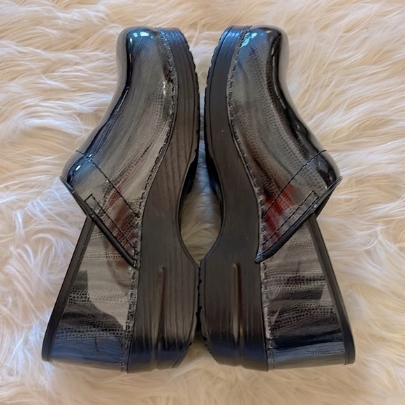 Dansko Professional Patent Leather‎ Clogs Nursing Shoes Mules Clogs Dark Grey - Picture 3 of 8